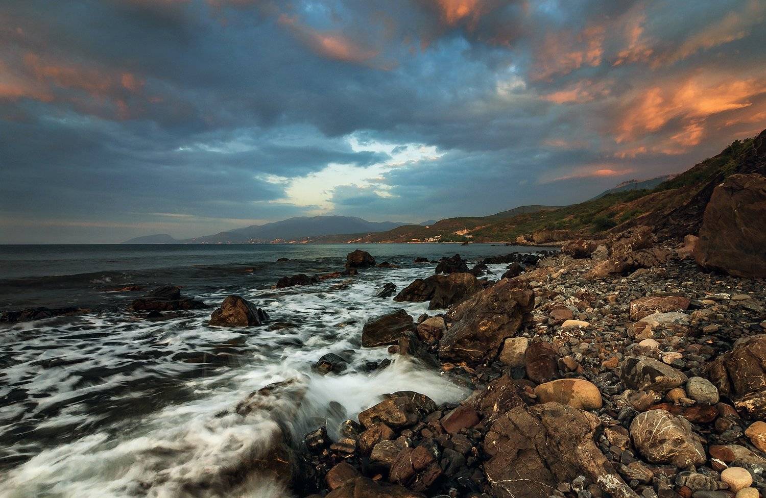 крым, пейзаж, лето, вода, море, вечер, камни, сотера, закат, облака, горы, Владимир Яковлев