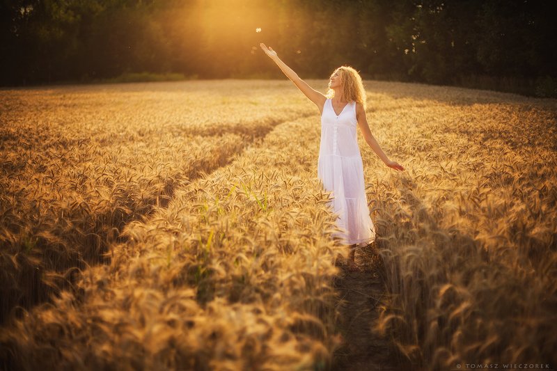 girl, woman, beautiful, light, summer, soft, softly, field, sexy, white, touch, polish, grain, colours, sun, awesome, funny, sunset, sunrise, colours, body Softly фото превью