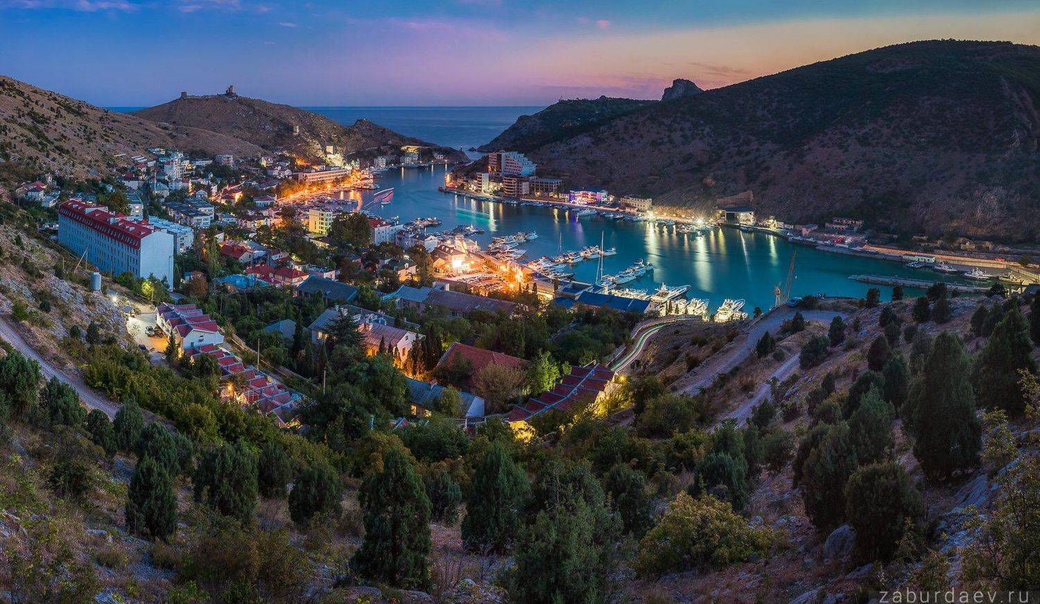 россия, крым, севастополь, балаклава, вечер, закат, море, город, осень, Станислав Забурдаев