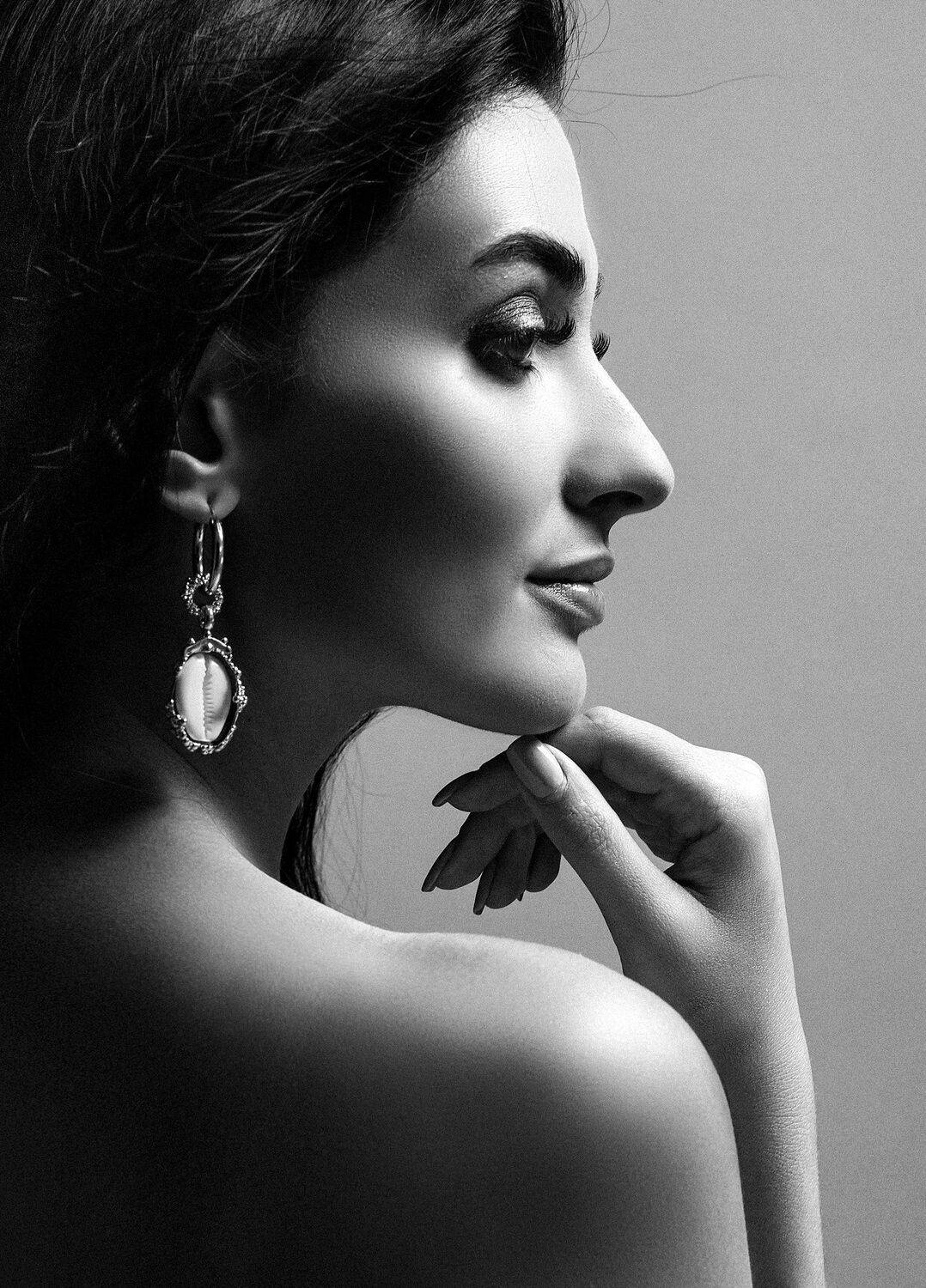 женский портрет, шикарная, красотка. девушка, фэшн, pretty woman, fashion, adult, lips, portrait, girl, attractive, pretty, model, hair, beautiful, natural, female, smile, beauty, studio, lady, elegance, glamour, curly, elegant, , Мелана Романова