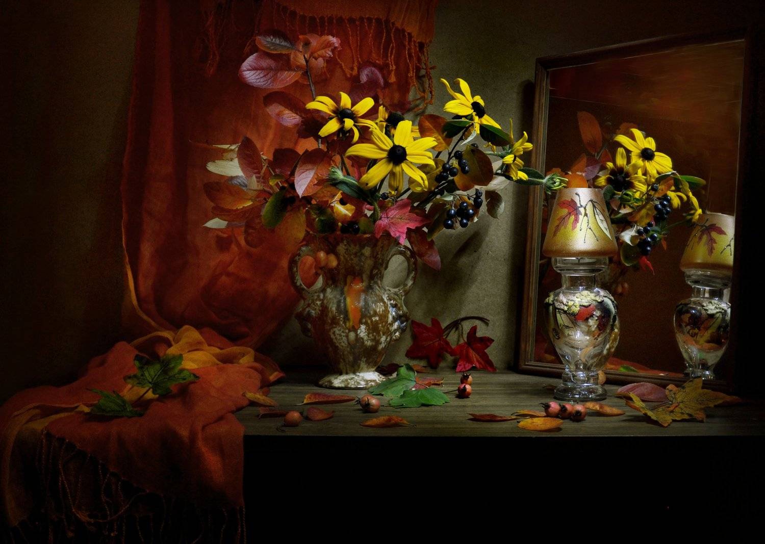 still life, натюрморт,цветы,  рудбекия,чёрная рябина, фото натюрморт, стихи, сентябрь, осень,кленовые листья, Колова Валентина