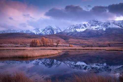 В зеркале осенних сумерек