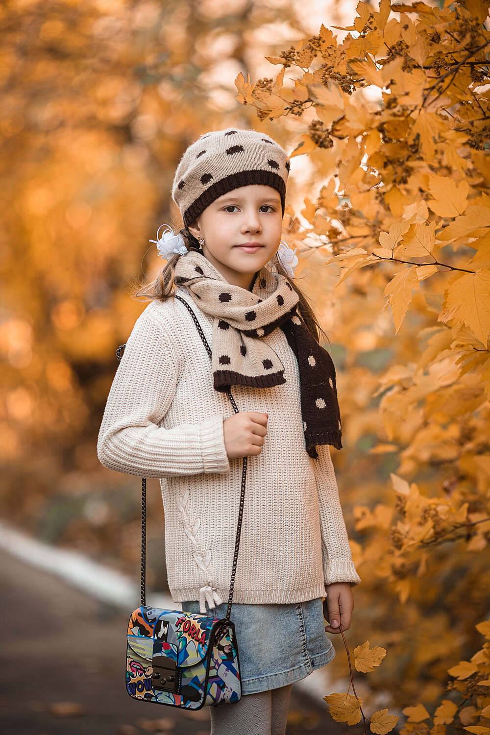 осень 2019, девочка, портрет, фотосессия, жёлтые листья, Владимир Васильев