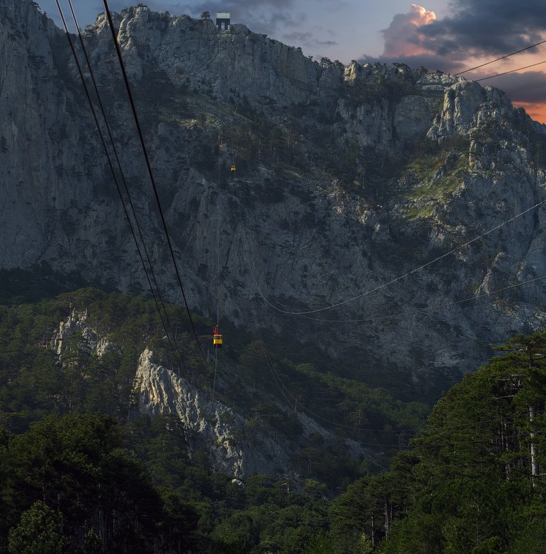 Крым, Ай-Петри, Ялта, горы, подъемник, закат  фото превью