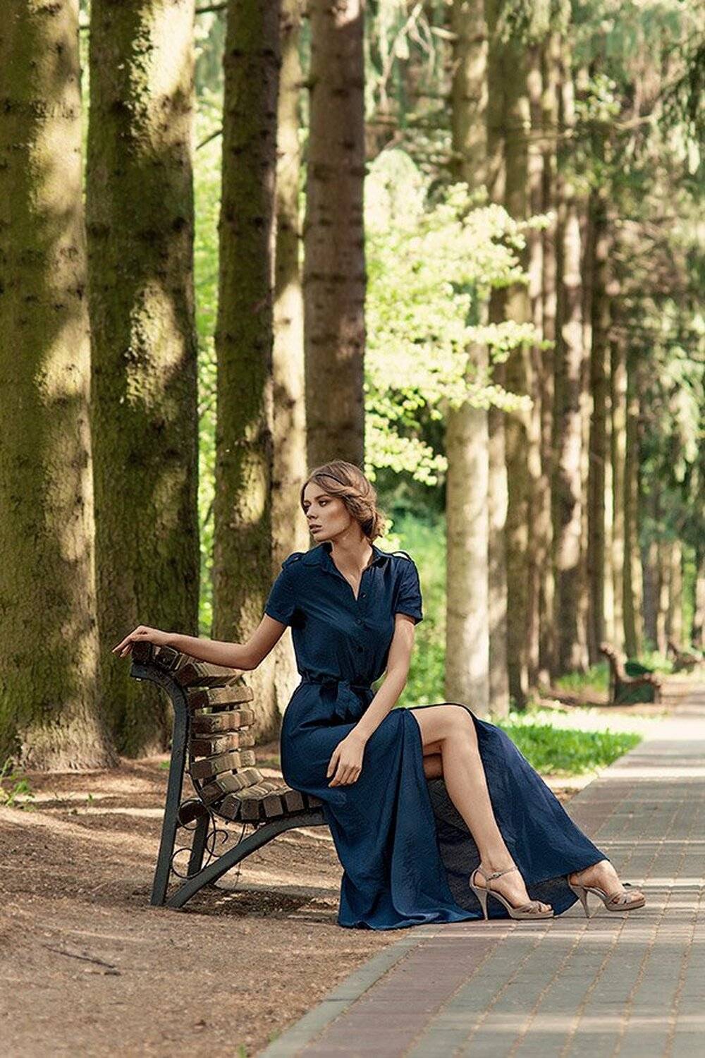 lonely lady, lady on branch, lady in park, Алексей Исаченко