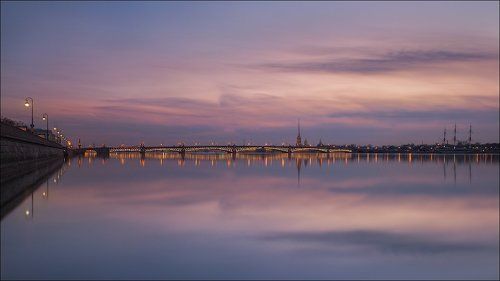 Нева. Апрель