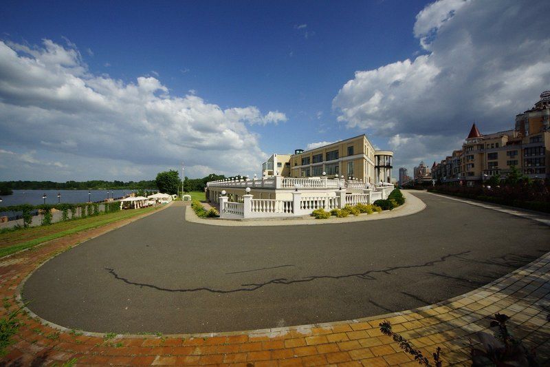 город Гольф клуб фото превью