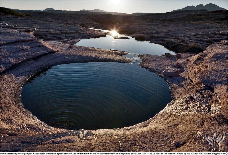 бектау-ата, казахстана, карагандинская область, неизвестный казахстан, весна, горы, май, скалы, фотосафари Природа весеннего Бектау-Ата, май 2012 года (вторая десятка ещё раз) фото превью