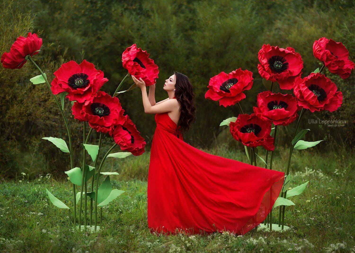 красные маки девушка в платье, Юлия Лепёшкина
