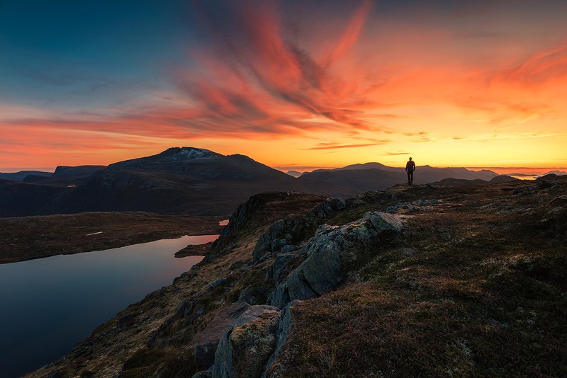 norway,nature,mountains,light,sunset,lake Watching sunset фото превью