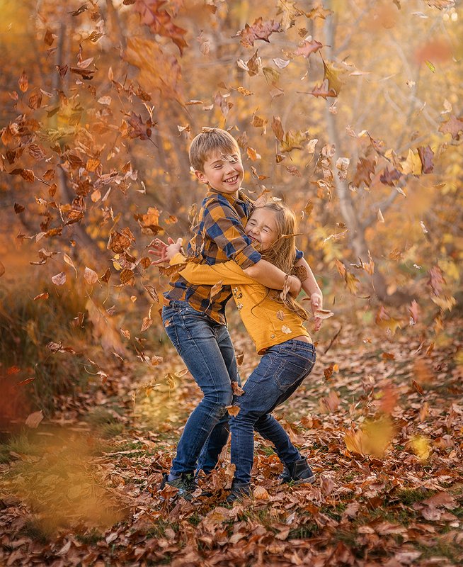 Детство, осень, листопад... фото превью