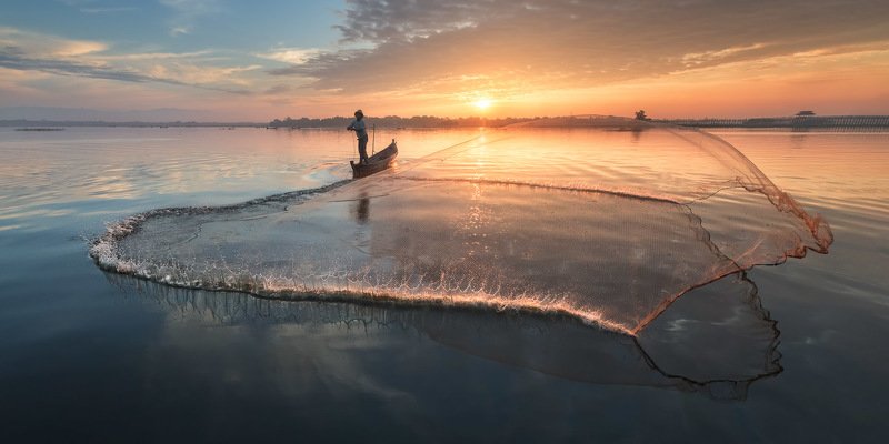 amarapura, asia, asian, balance, birma, blue, boat, burma, burmese, catch, countryside, culture, dawn, early, fish, fisherman, fishing, freshwater, kayak, labor, lake, landscape, life, man, mandalay, morning, myanmar, nature, net, outdoor, paddle, reflect The Gathering - Fire фото превью