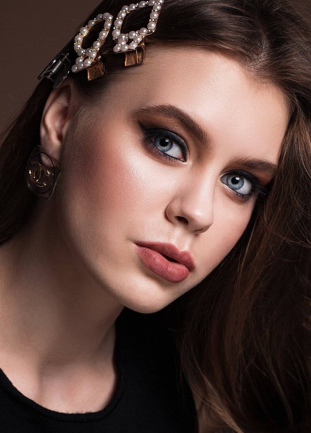 женский портрет, шикарная, красотка. девушка, фэшн, pretty woman, fashion, adult, lips, portrait, girl, attractive, pretty, model, hair, beautiful, natural, female, smile, beauty, studio, lady, elegance, glamour, curly, elegant,, Мелана Романова