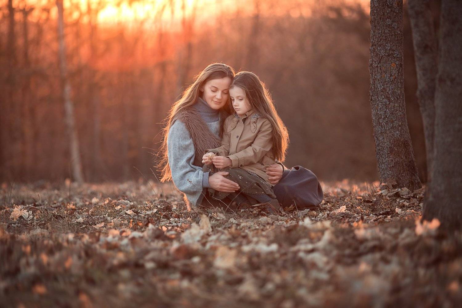 семья мама дочь закат , Людмила Бобровская