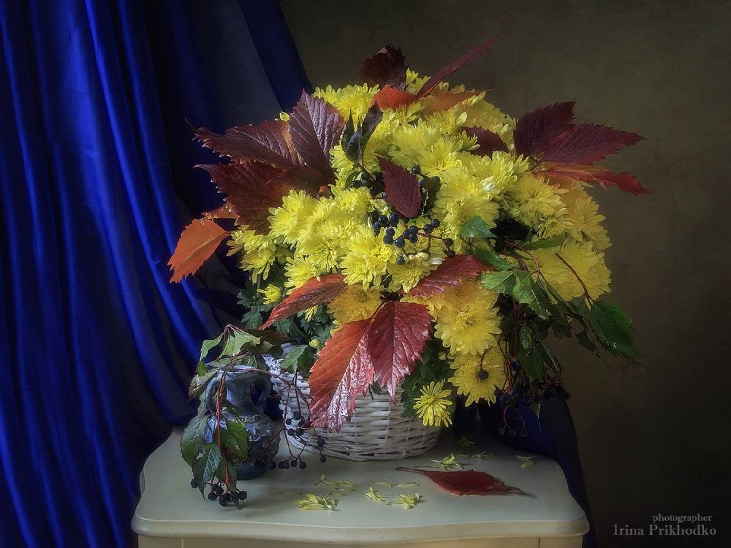 натюрморт, осень, настроение, осенний букет, хризантемы, ретро, Ирина Приходько