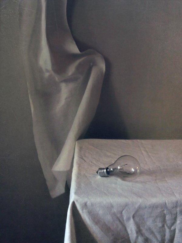 Лампочка фото превью