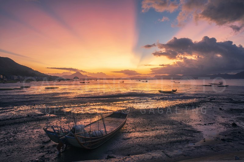 море, свет,  тень，  рыбацкая лодка， Крылья ангела фото превью