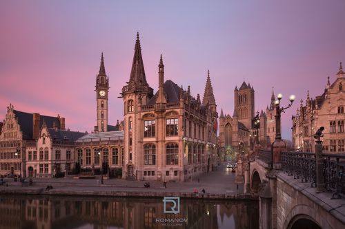 Saint Nicholas Church of Ghent at the sunset – Церковь Св. Николая в Генте на закате