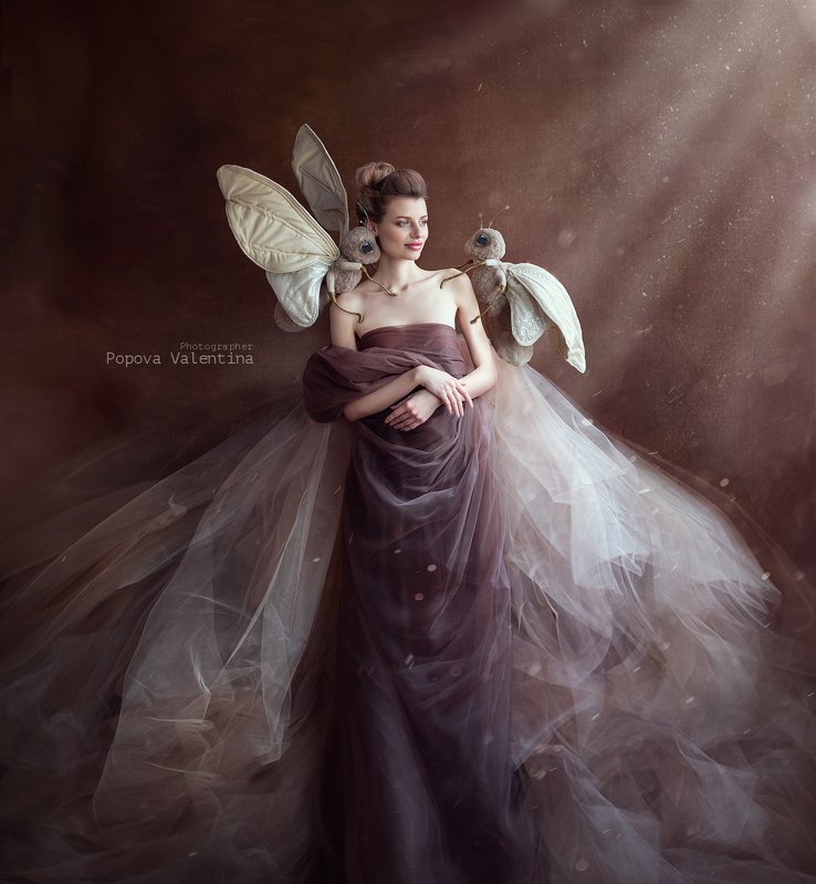 женскийпортрет , бабочка, свет Бабочка фото превью