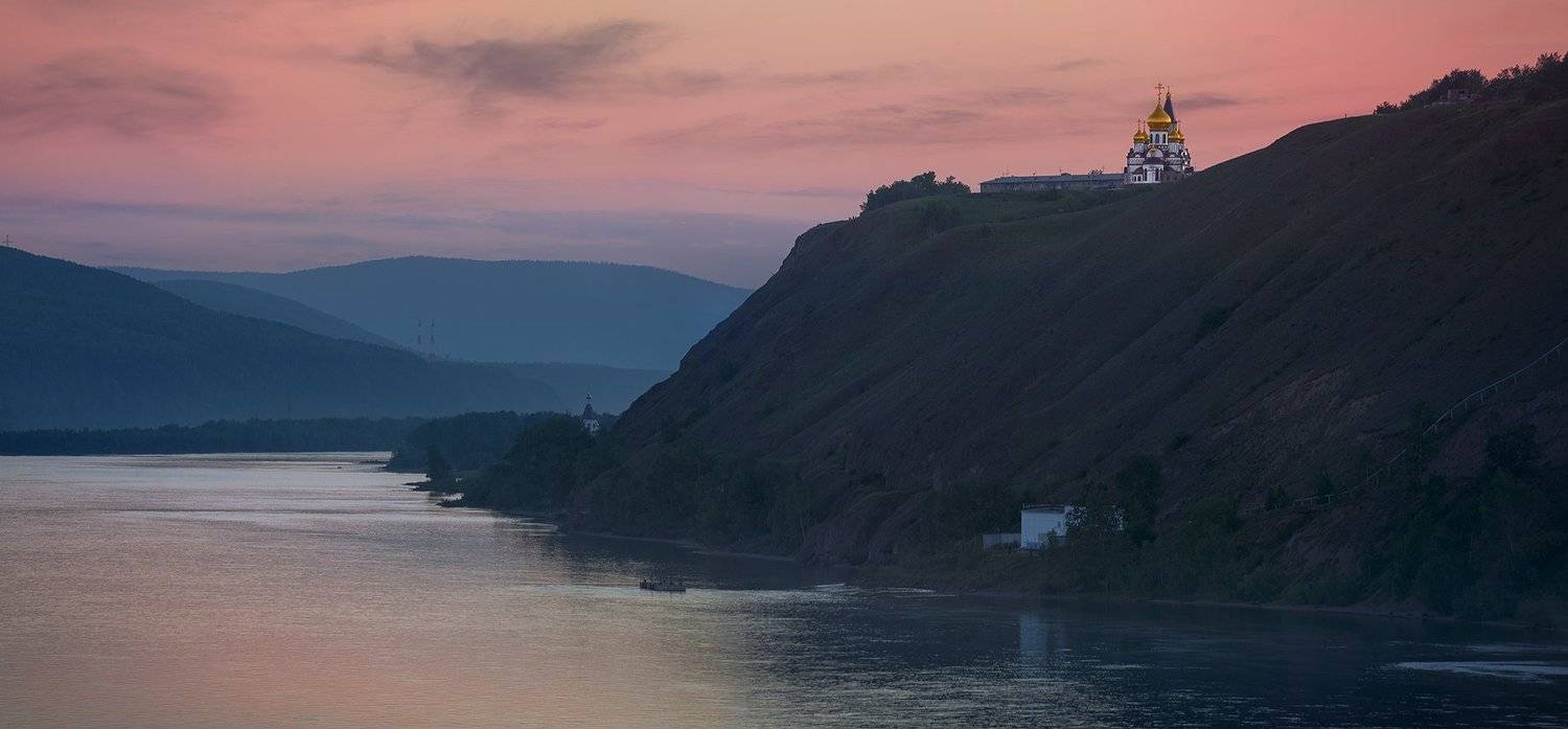 природа, пейзаж, город, река, храм, утес, горы, крутой, склон, надводой, купола, вечер, закат, енисей, красноярск, сибирь, Дмитрий Антипов