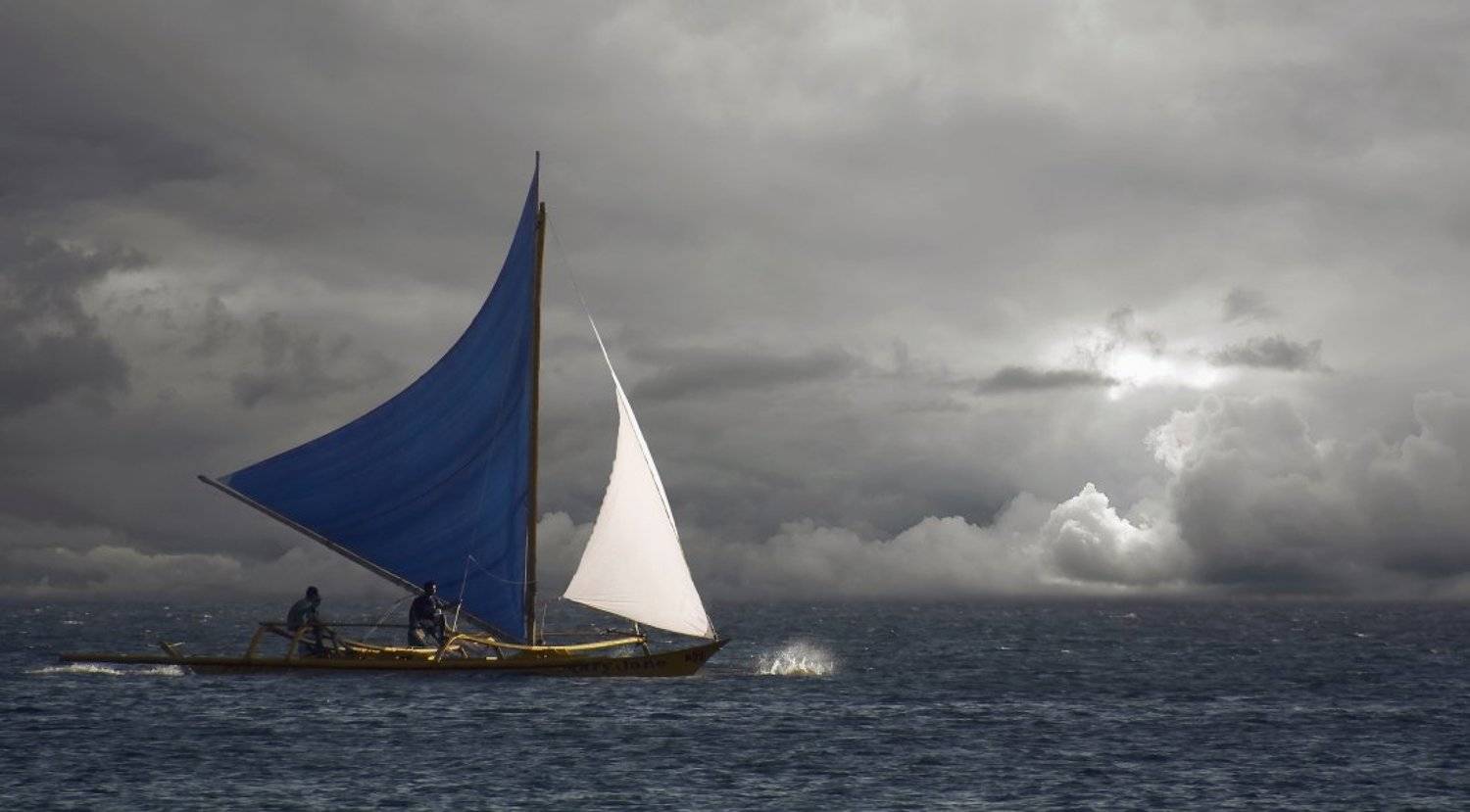 море, парусник, тучи, блики, филиппины, Георгий Машковцев