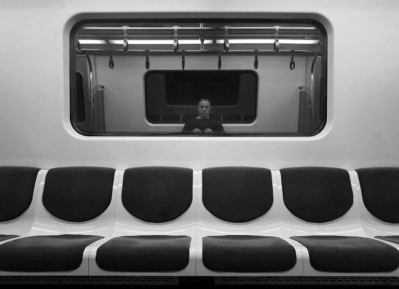 Автопортрет в метро ... фото превью