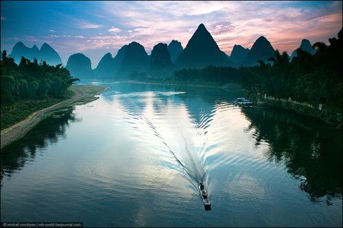 Утро на реке Ли...