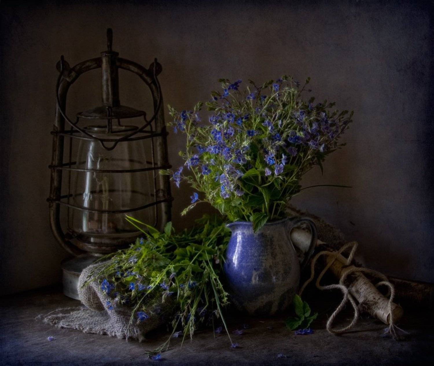 натюрморт, синий, цветы, кувшин, фонарь,  "летучая мышь", вероника, весна, лето, настроение, El. G.