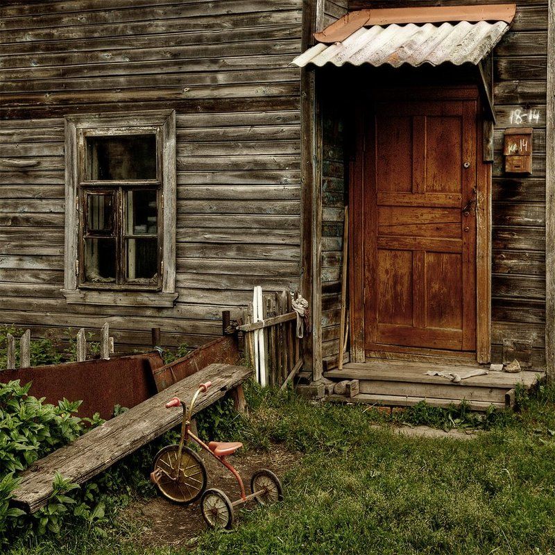 старина, город про маленький красный велосипед фото превью