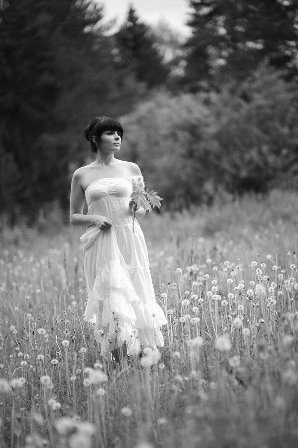 модель, портрет, природа, одуванчики, поле, Григорий Пиль