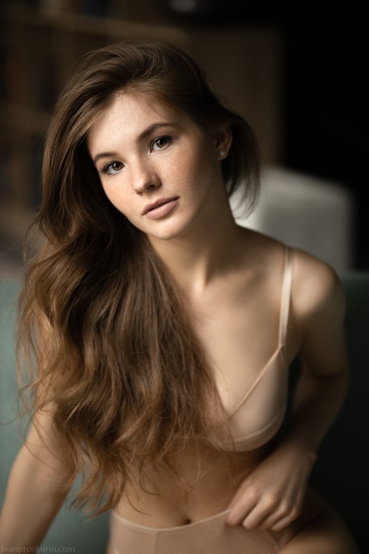 Портрет Аня фото превью