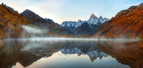 Осеннее озеро Туманлы-Кель