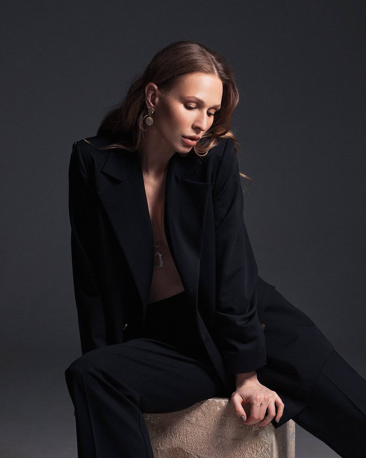 женский портрет, шикарная, красотка. девушка, фэшн, pretty woman, fashion, adult, lips, portrait, girl, attractive, pretty, model, hair, beautiful, natural, female, smile, beauty, studio, lady, elegance, glamour, curly, elegant,, Мелана Романова