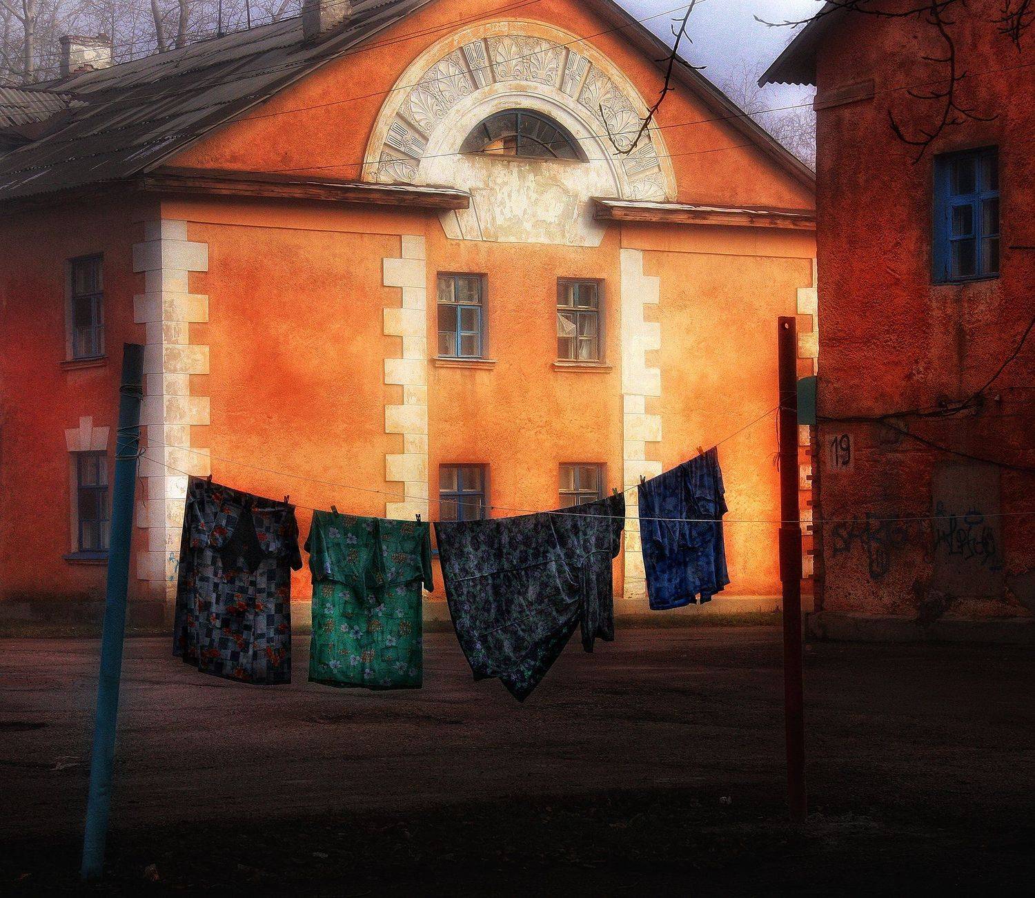 город,двор,дома,старый,уютный, Тамара Андреева