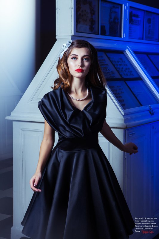 Editorial, Magazine, Jenata Dnes, Light, Night, Portrait, Model, Fashion, Pose, Color Image, MUA, Asen Andreev, Asen Andreev Photography Black Dress Vintage Editorial фото превью