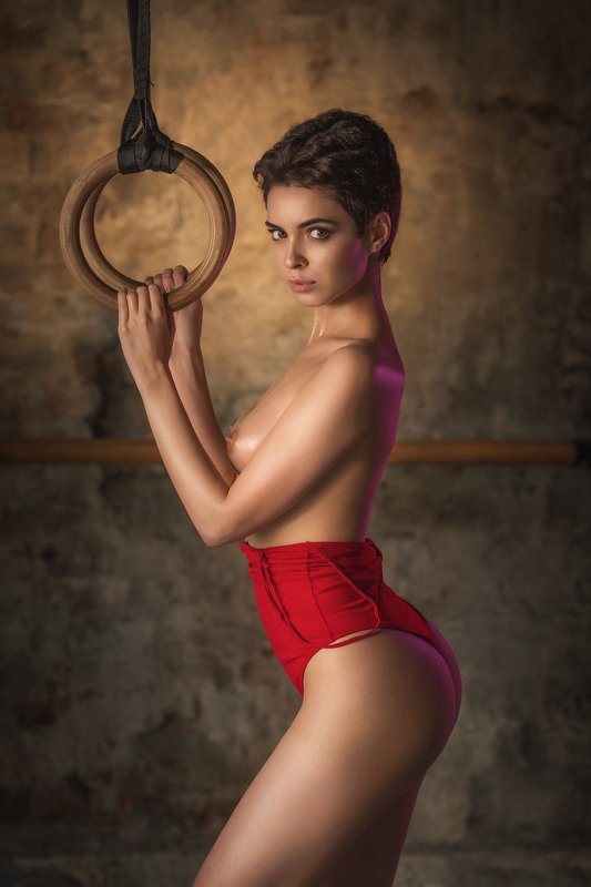 T Frost фото превью