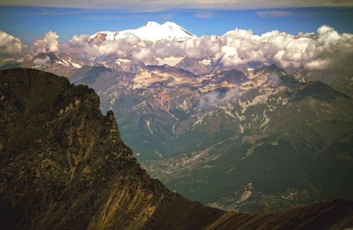 Giant Elbrus view from Lahla summit.