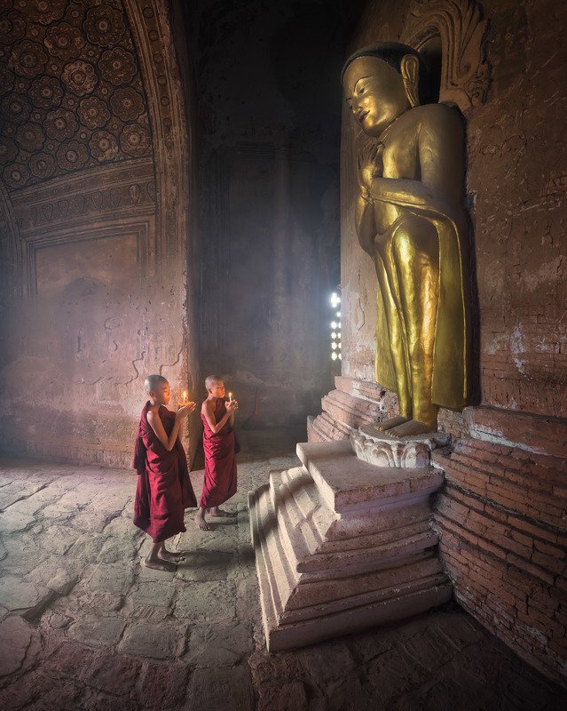 ancient, archeological, architecture, asia, asian, bagan, belief, buddha, buddhism, buddhist, burma, burmese, candle, children, culture, destination, faith, gold, golden, inside, interior, kid, landmark, light, little, man, meditation, monastery, monk, my In the Temple фото превью