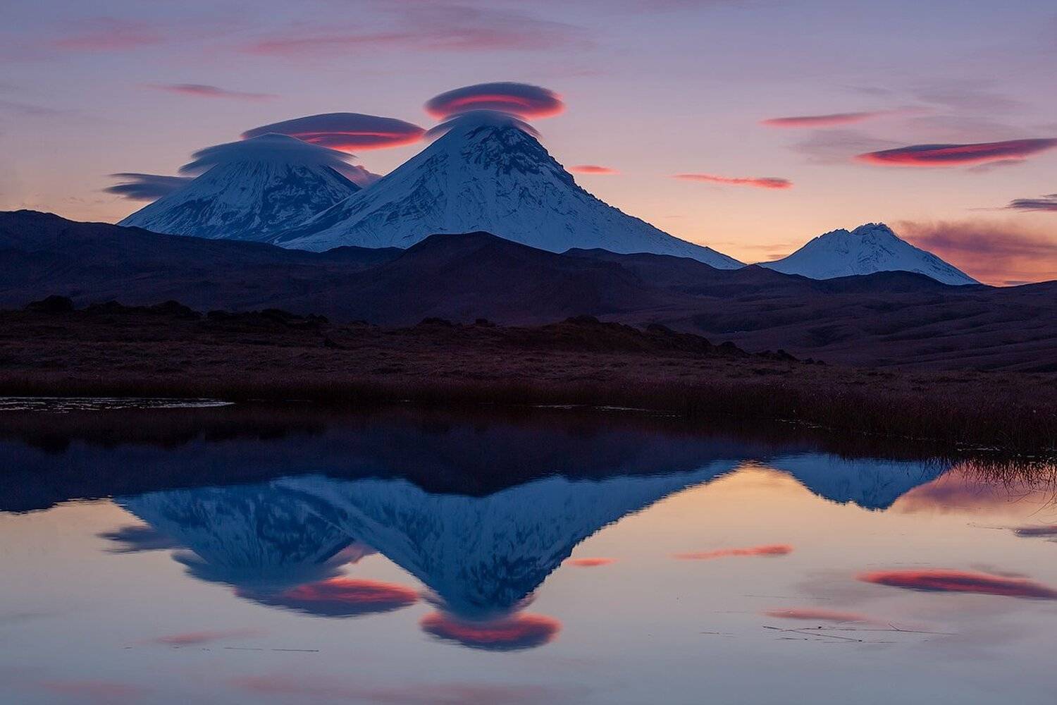 камчатка, пейзаж, природа, рассвет, путешествие, фототур, озеро, отражение, Денис Будьков