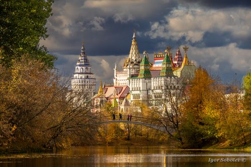 Измайловский кремль осенью