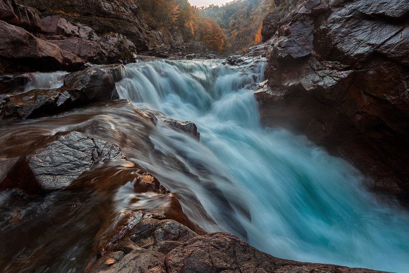 Гранитный каньон фото превью