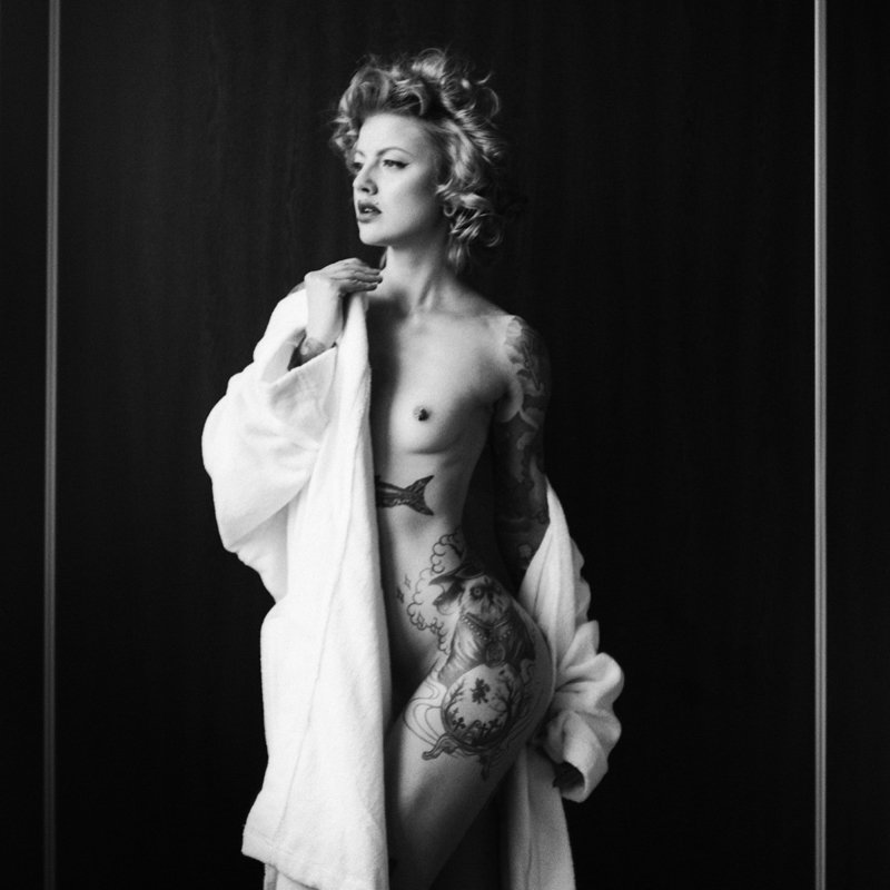 akt, nude, analog, pentacon six, topless, fineart, women, bw, 6x6, ninoveron, Sofia фото превью