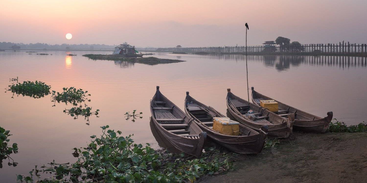 amarapura, ancient, architecture, asia, asian, beautiful, bein, bird, boat, bridge, burma, burmese, crow, culture, dawn, footbridge, lake, landmark, landscape, mandalay, morning, myanmar, nature, peaceful, people, pole, reflection, river, rural, silhouett, Andrey Omelyanchuk