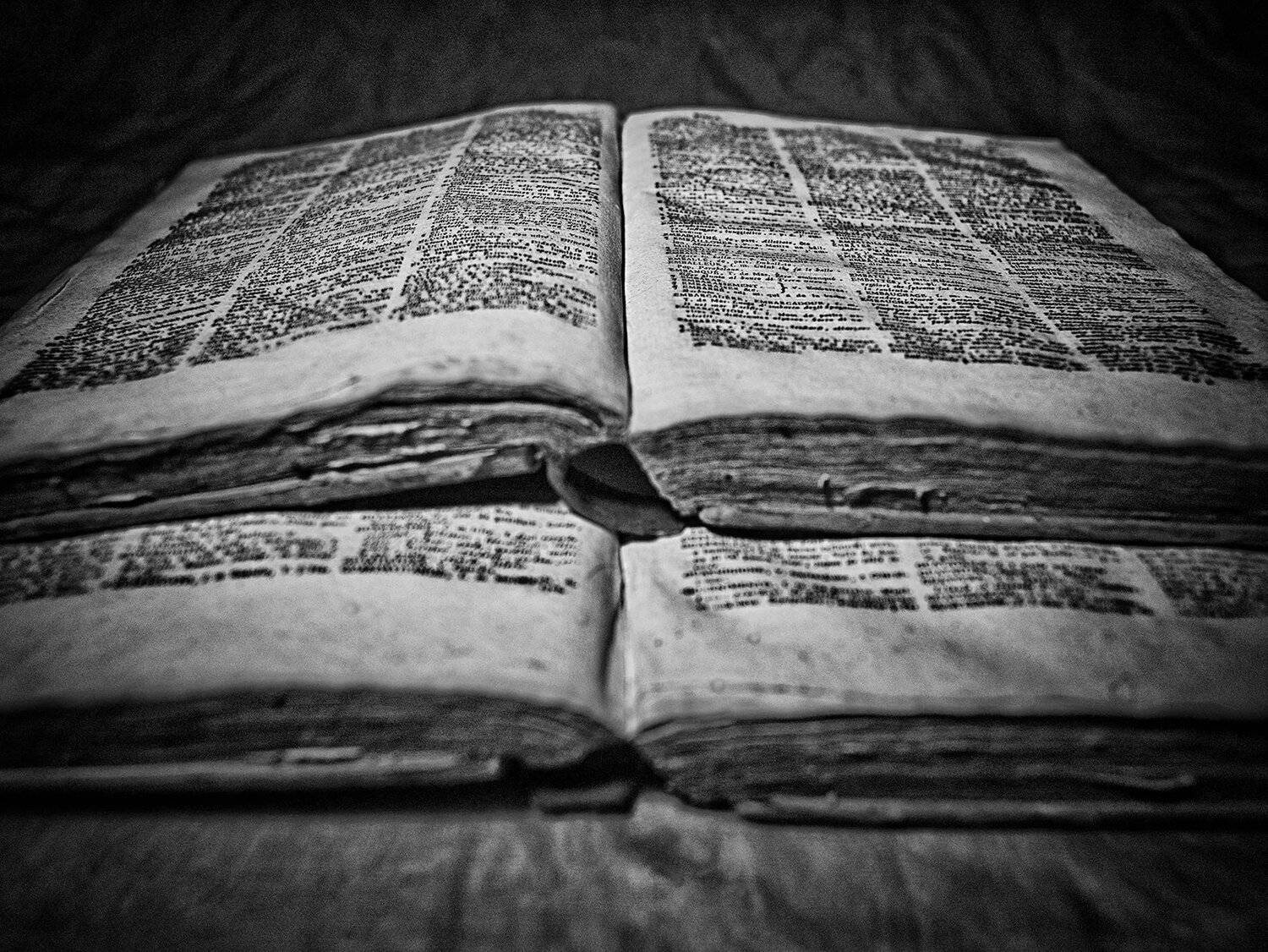 simone zeffiro old books still life, Simone Zeffiro