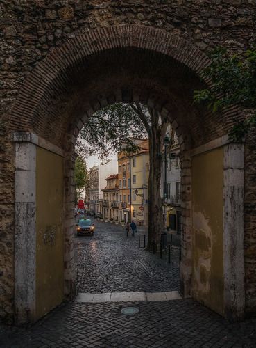 Арки Alfama