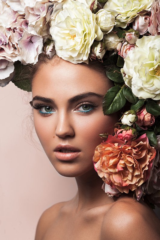 женский портрет, фэшн, pretty woman, fashion, adult, lips, portrait, girl, attractive, pretty, model, hair, beautiful, natural, female, smile, beauty, studio, lady, elegance, glamour Flowers фото превью