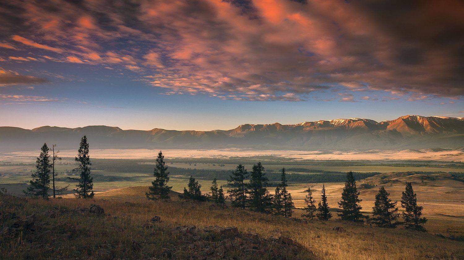 пейзаж, природа, утро, восход, облака, небо, красный, степь, долина, горы, Алтай, Курай, хребет, северо-чуйский, путешествие, туризм, панорама, Дмитрий Антипов