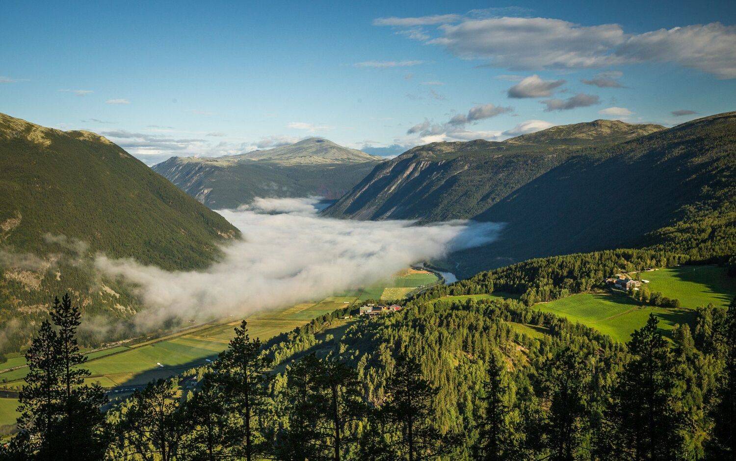 norway,rondane,otta,norwegian,landscape,clouds,mountains,light,sunlight, Adrian Szatewicz
