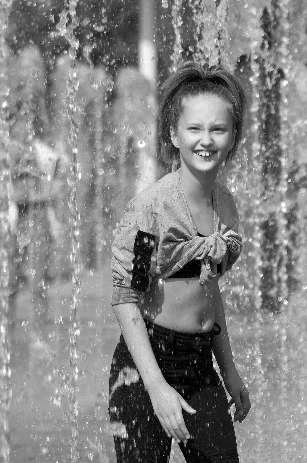 фонтаны, девочка, улыбка, лето, Дмитрий Ткаченко