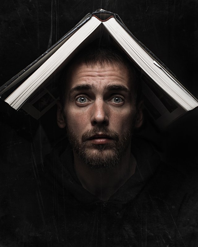 Автопортрет фото превью